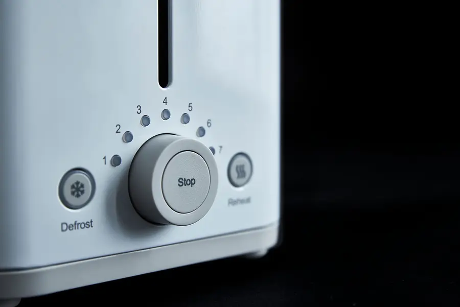 John Lewis & Partners — Kettle & Toaster — product by StudioHammond (3 of 3)