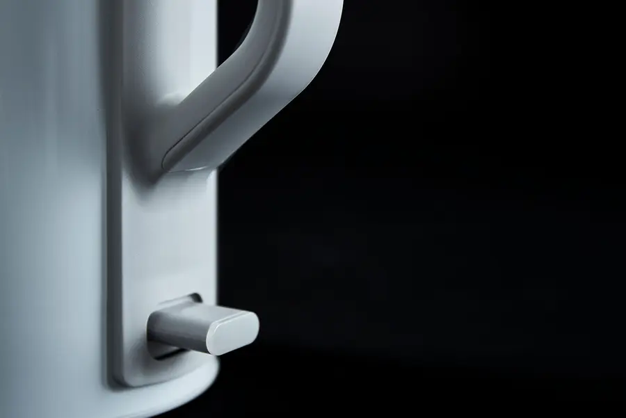 John Lewis & Partners — Kettle & Toaster — product by StudioHammond (2 of 3)